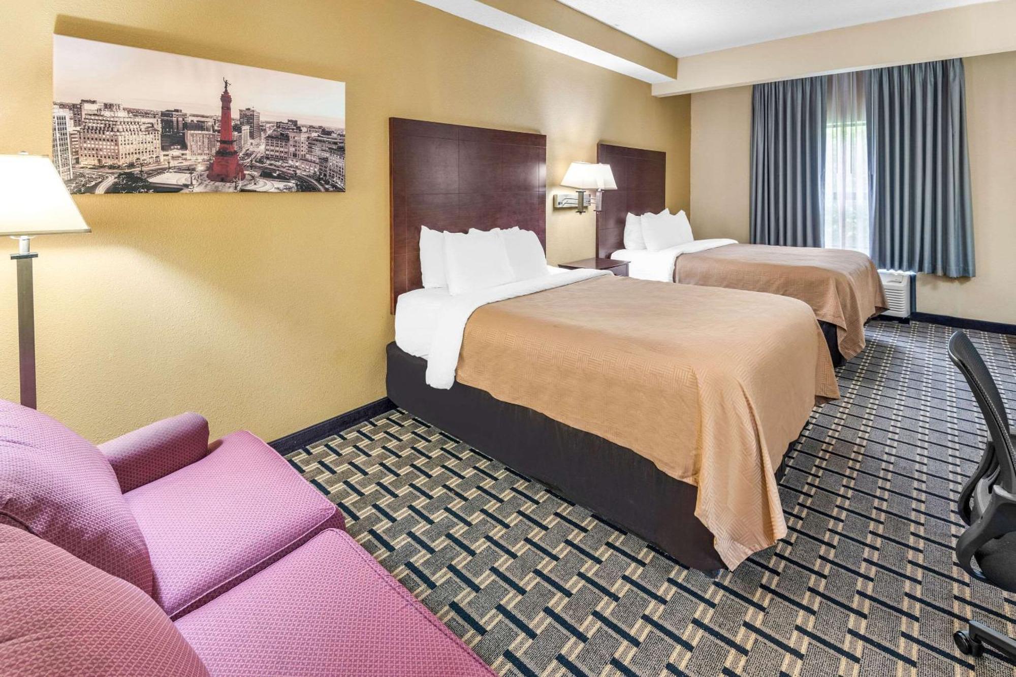 Clarion & Northwest Inn Indianapolis